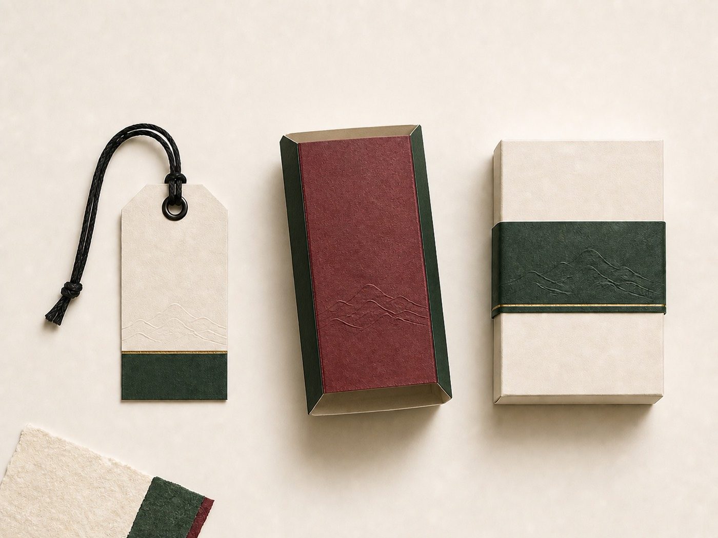 Hang tag, open-ended carton sleeve and belly band arranged as coordinated printed components